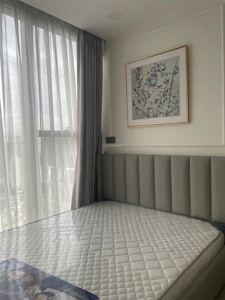 Cho thuê căn hộ 2pn, 72m2 tại vinhomes golden river ba son, 28 triệu vnd