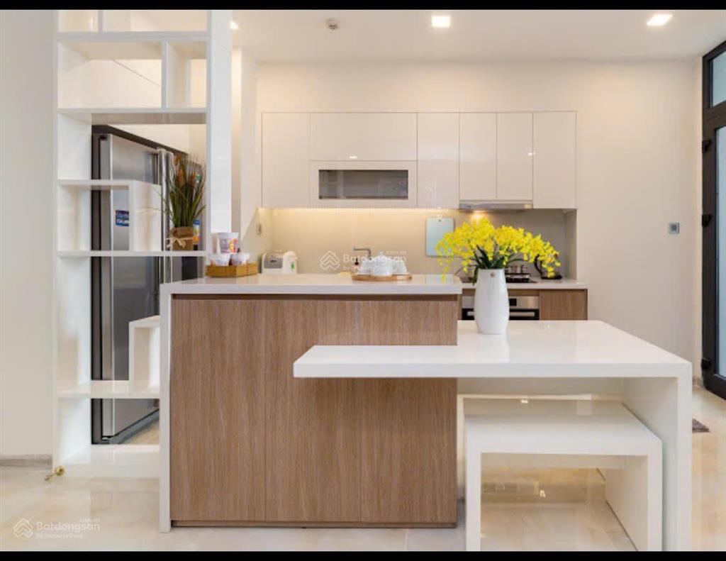 3pn 110m2 tại vinhomes golden river ba son, 38 triệu vnd