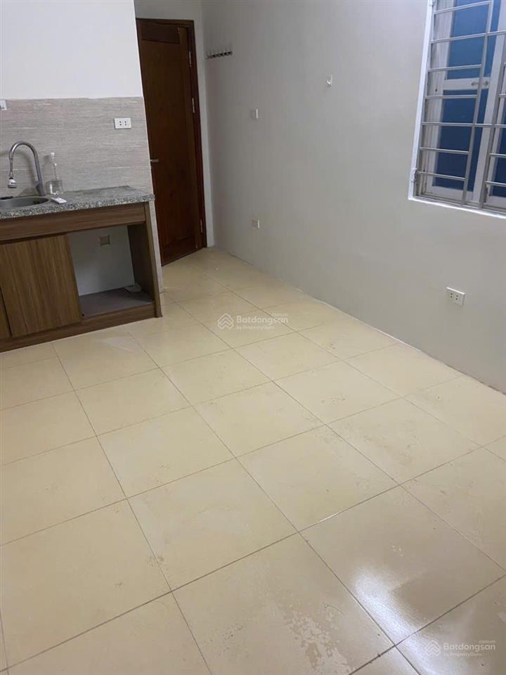 Thuê studio 18m2 toilet riêng 3tr/tháng
