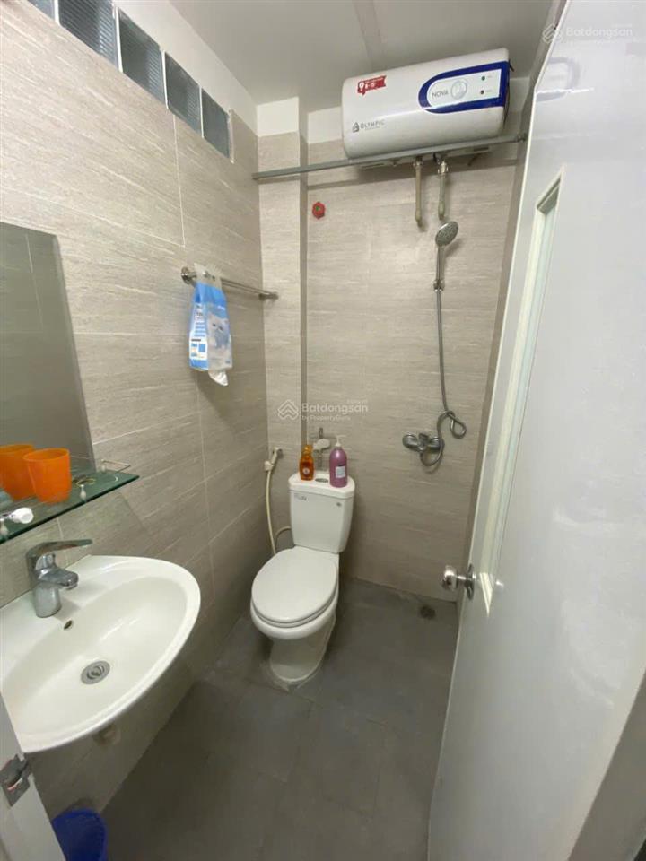 Thuê studio 18m2 toilet riêng 3tr/tháng