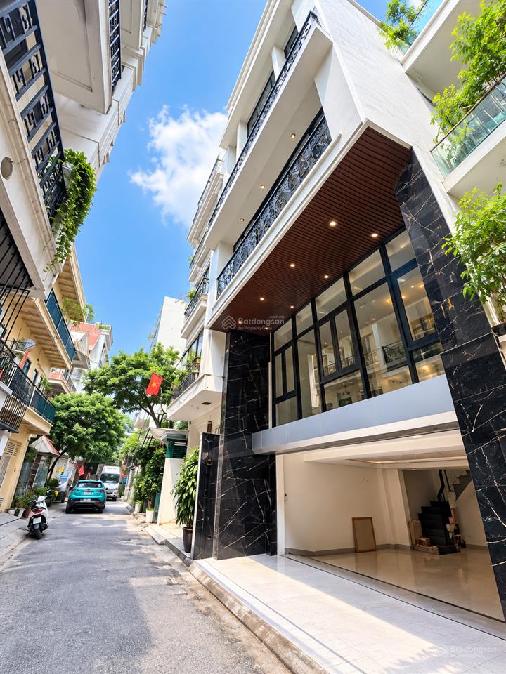 Bán nhà nguyễn sơn, kinh doanh, 115m2 xây 7 tầng, vị trí đẹp