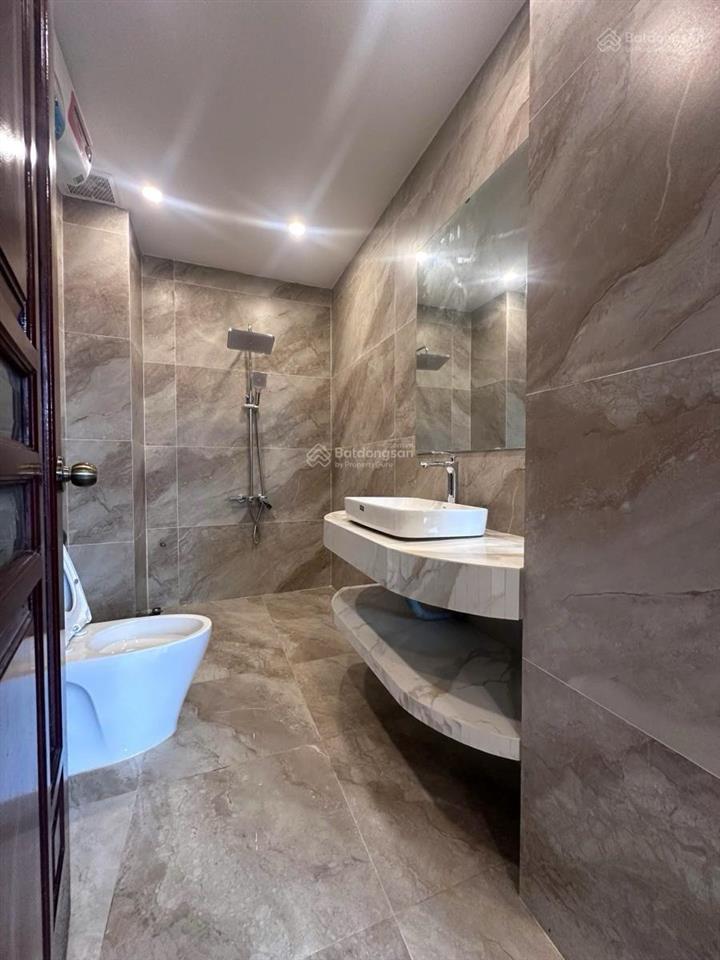 Bán nhà nguyễn sơn, kinh doanh, 115m2 xây 7 tầng, vị trí đẹp