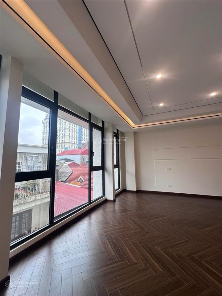 Bán nhà nguyễn sơn, kinh doanh, 115m2 xây 7 tầng, vị trí đẹp