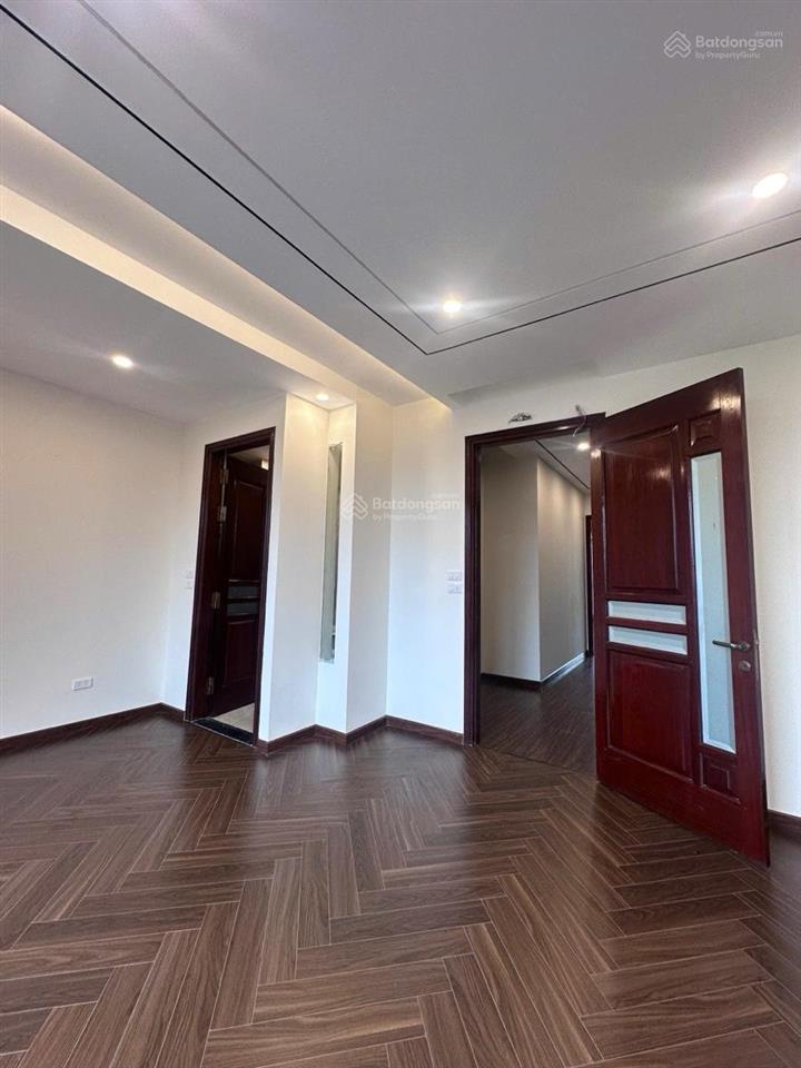Bán nhà nguyễn sơn, kinh doanh, 115m2 xây 7 tầng, vị trí đẹp