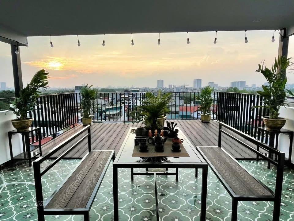 Bán nhà tư đình long biên | nhà căn góc 8 tầng view cầu trần hưng đạo oto vào nhà