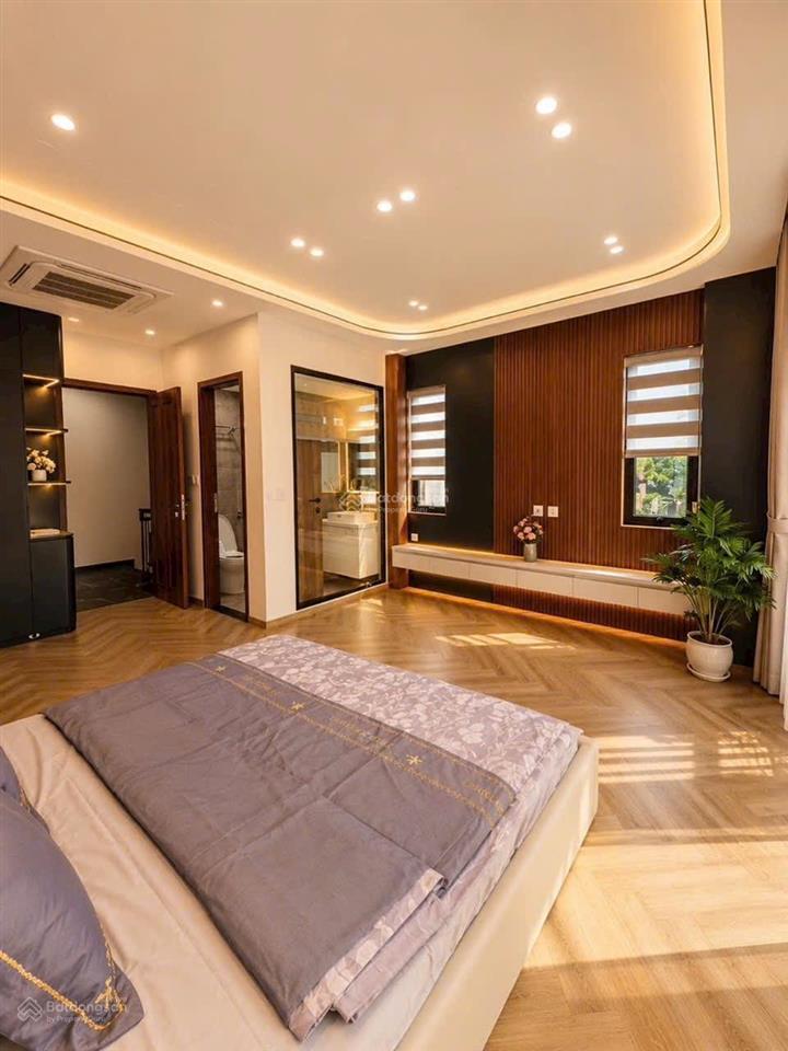 Bán nhà tư đình long biên | nhà căn góc 8 tầng view cầu trần hưng đạo oto vào nhà
