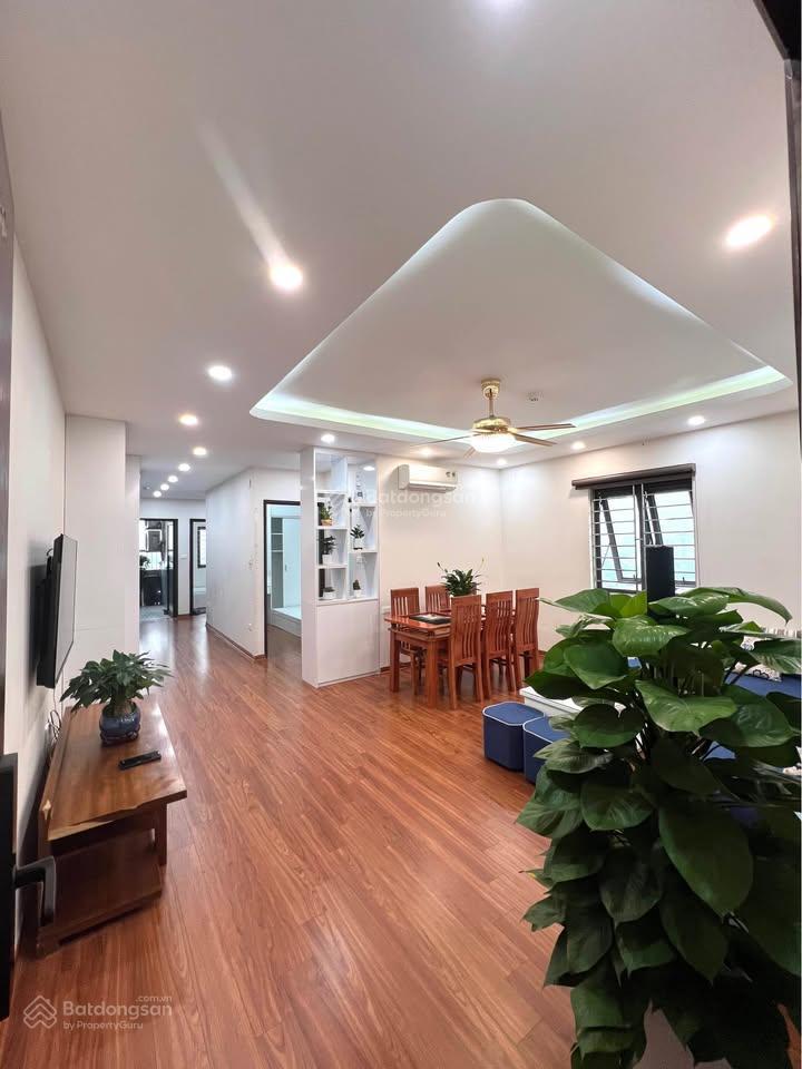 Chính chủ cần bán chung cư c14 bùi xương trạch, tầng 12, dt 68m2, 2 ngủ, 2 wc giá 5,4 tỷ
