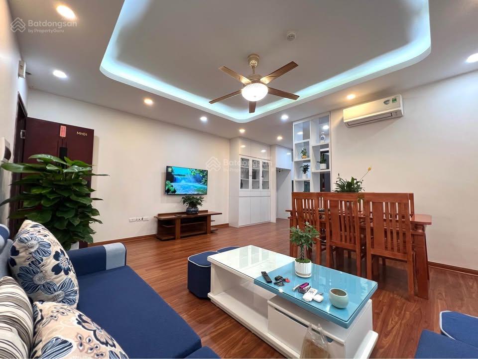 Chính chủ cần bán chung cư c14 bùi xương trạch, tầng 12, dt 68m2, 2 ngủ, 2 wc giá 5,4 tỷ