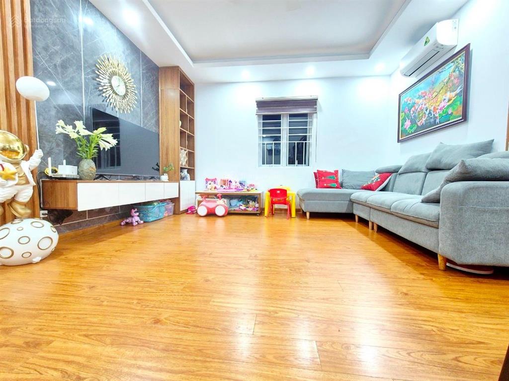 Bán chung cư c14 bqp tại bùi xương trạch, dt 68m2 giá 5,3 tỷ