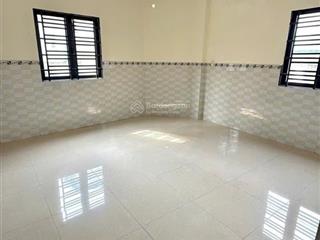 Nhà diện tích ngang lớn 10m, 2 tầng ngay lạc long quân, quận 11 giá chỉ 9.4tỷ