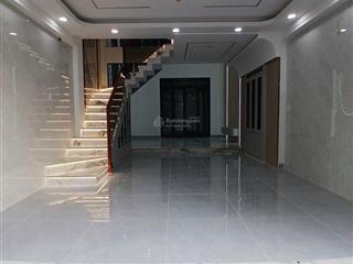 Bán nhà ngang 5m nở hậu, 100m2, 2 tầng, an lạc, bình tân, giá 5.5 tỷ