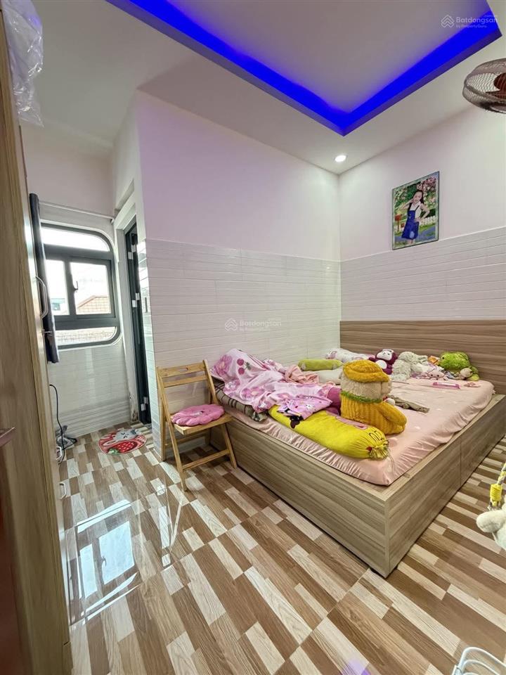 Mặt tiền kinh doanh ngay bình trị đông a quận bình tân 4 x 31 ( 4 tầng ) giá 14txx