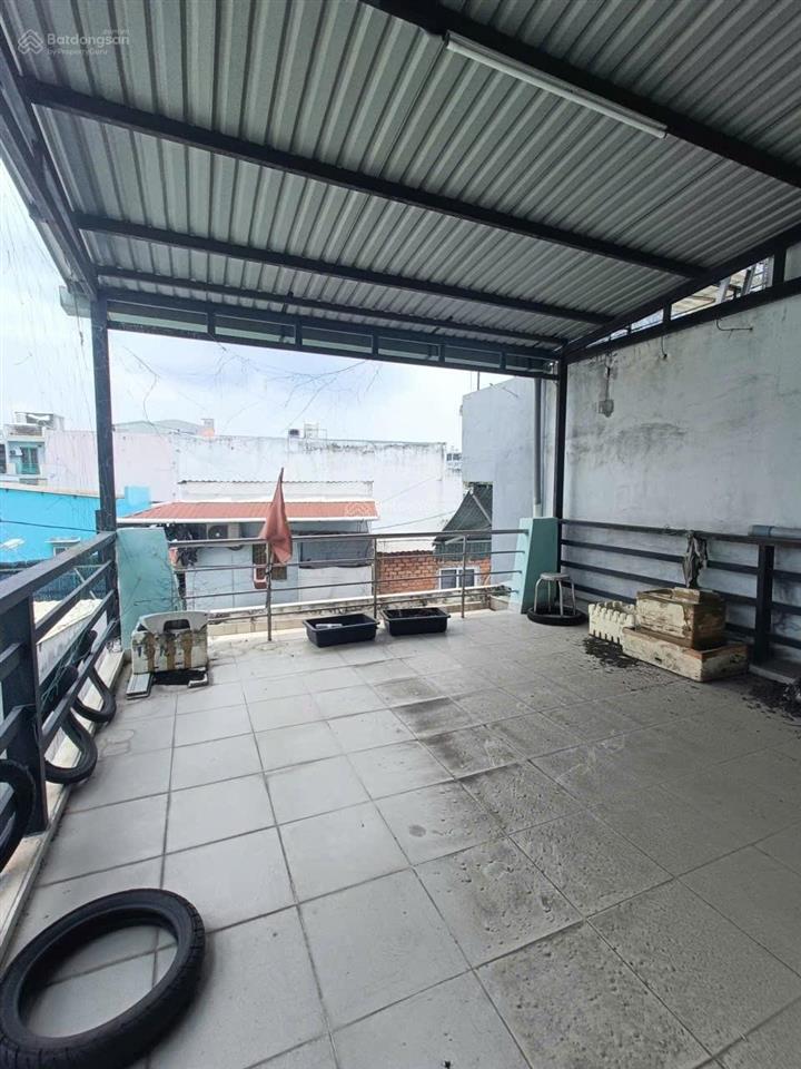 Chủ định cư nước ngoài bán gấp nhà giáp khu tên lửa 5.4 x 14m (84m2 nở hậu 7.6m) giá 5 tỷ x