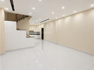 Bán nhà hiếm ngang hơn 6m, 96m², 3 tầng, hẻm 5m, ngay bình trị đông, bình tân, giá chỉ 7,35 tỷ