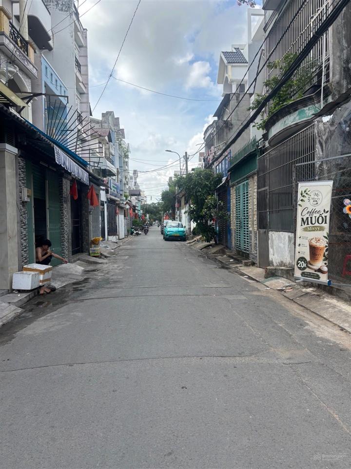 Lô góc 2 mặt hxh tránh thông đậu cửa, bình trị đông, bình tân, 4x18m, 4 tầng 5 phòng, nở hậu