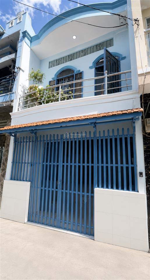 Chủ ngộp bán gấp nhà ngay chợ bình trị đông hẻm xe hơi 4 x 9 ( 2 tầng ) giá 4,05 tỷ