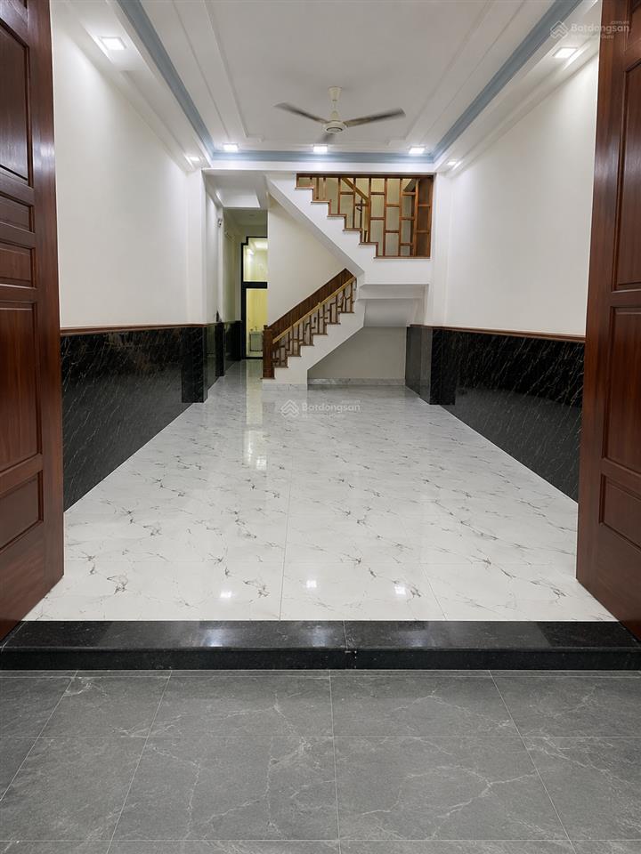 Hương lộ 2 nhà 3 tầng đúc kiên cố ô tô vào đến nhà 86m2 (4 x 21.5) giá chỉ 6,85t