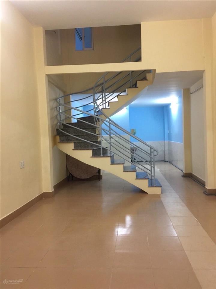 Bán nhà ngay đường số 4 khu tên lửa dt 4x16m3 tầng 3pn khép kín chỉ 5ty1 tl
