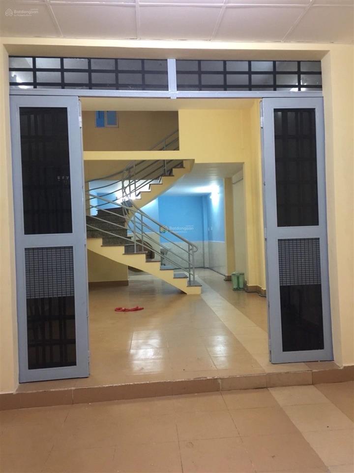 Bán nhà ngay đường số 4 khu tên lửa dt 4x16m3 tầng 3pn khép kín chỉ 5ty1 tl