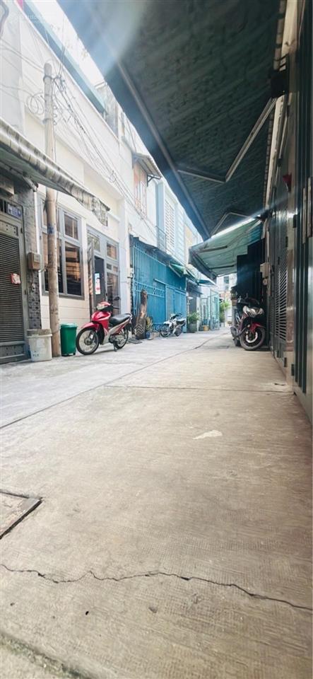 Bán nhà hẻm xe hơi ngay 688 hương lộ 2  4.5x11m  3pn, nhà mới đẹp ở ngay chỉ 5ty2