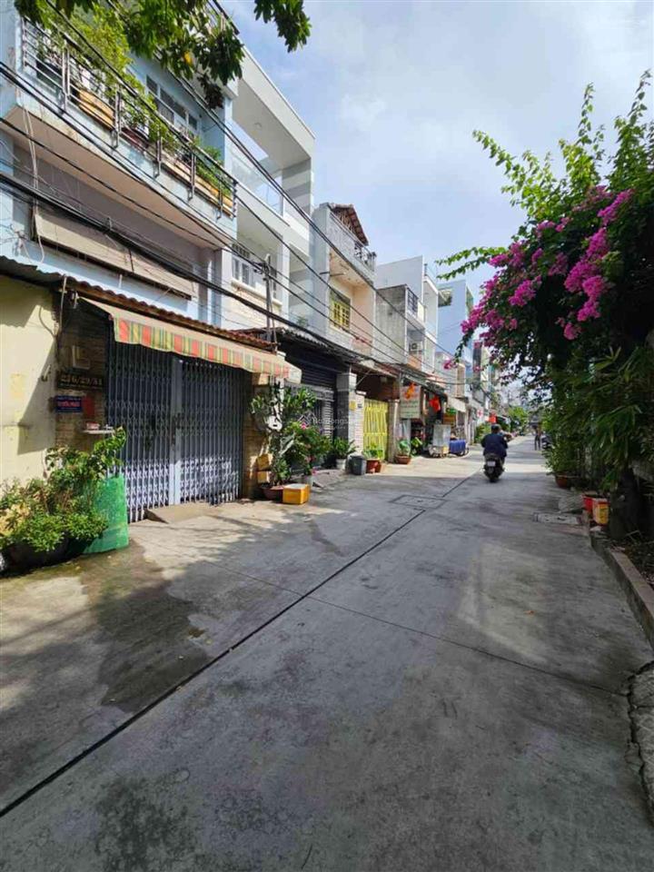 Bán đất tặng nhà, p. bình trị đông, bình tân  hẻm xe tải  100m2, sổ vuông vức, công nhận đủ