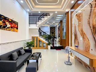 Chủ định cư bán gấp nhà lê văn quới hẻm 5m xe hơi vào nhà 4 x 14 (3 tầng) giá 5,55t