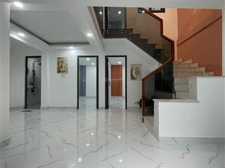 Chủ ngộp bán gấp nhà tỉnh lộ 10 giáp q6 ngang khủng 5.5 x 9 (2 tầng) 2pn trệt giá 4txx