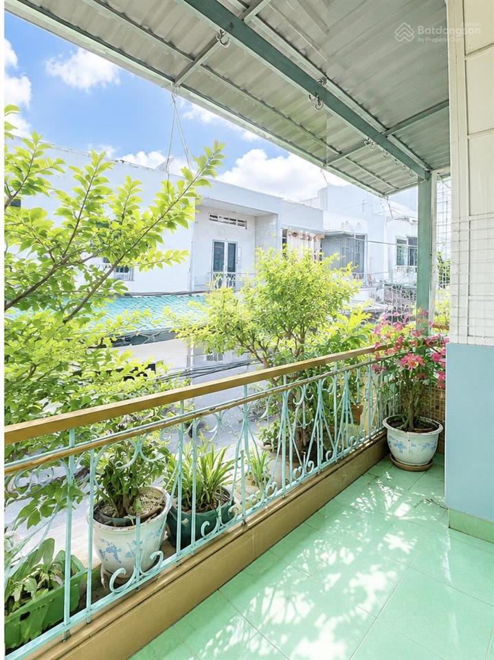 Chủ ngộp bán gấp nhà lê văn quới hẻm 5m thông thoáng 3.8 x 11.5 (2 tầng) giá 4txx