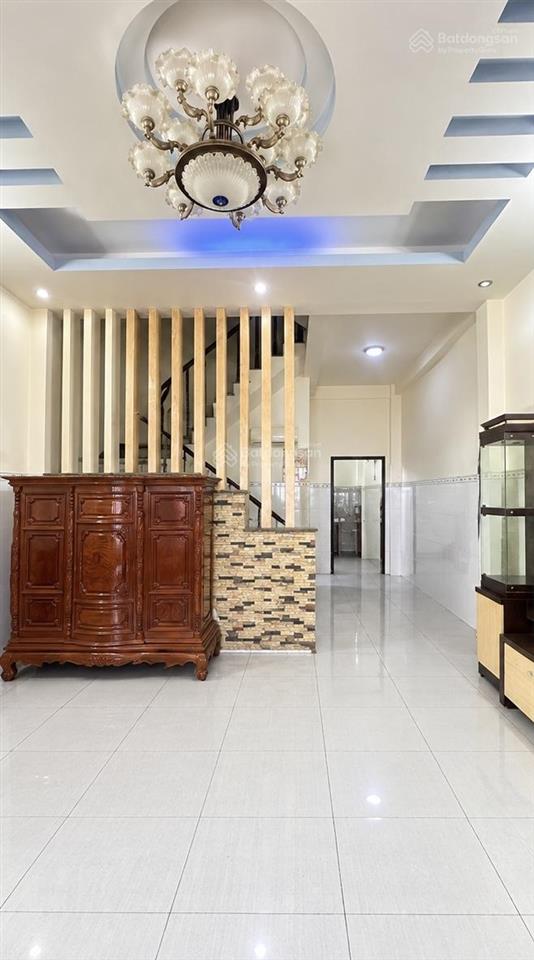 Bán nhà tỉnh lộ 10 hẻm 6m xe hơi tới nhà giáp tên lửa 5 x 15 (3 tầng btct) giá 5txx
