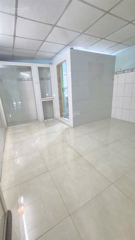 Bán nhà ngay chợ lê văn quới hẻm 4m thông thoáng 4 x 8.5 (3 tầng) giá 3txx