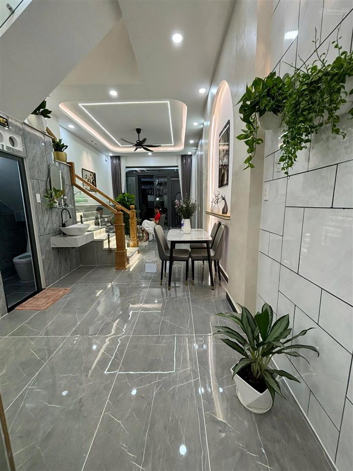 Bán nhà lê văn quới hẻm xe hơi có 3pn trệt tặng full nội thất 4 x 13 ( 51m2 ) 2 tầng giá 5txx