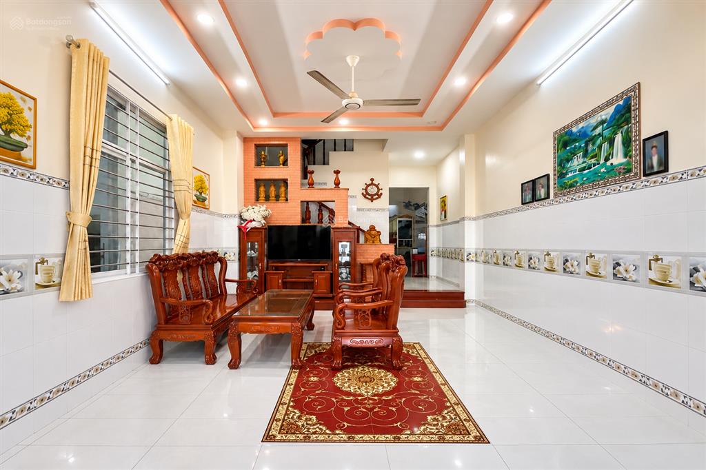Ngộp bank bán gấp mặt tiền kinh doanh khu tên lửa 6.6 x 15 ( 98m2 ) 4 tầng giá 10txx
