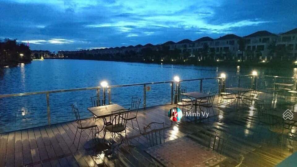 Nhà phố vườn 7x20m cách hồ vài bước chân full nội thất lakeview city chỉ 25 tỷ