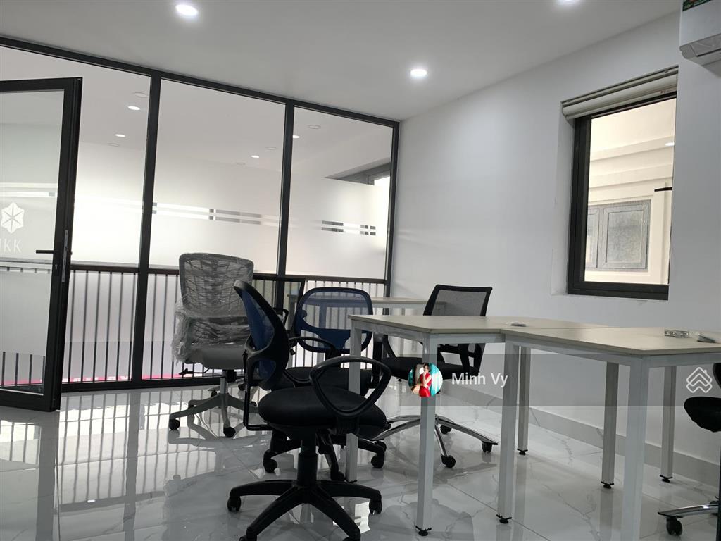 Shophouse góc 7x20m song hành lakeview city hoàn thiện có thang máy mới đẹp cho thuê chỉ 50tr/tháng