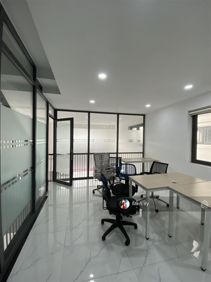 Shophouse góc 7x20m song hành lakeview city hoàn thiện có thang máy mới đẹp cho thuê chỉ 50tr/tháng
