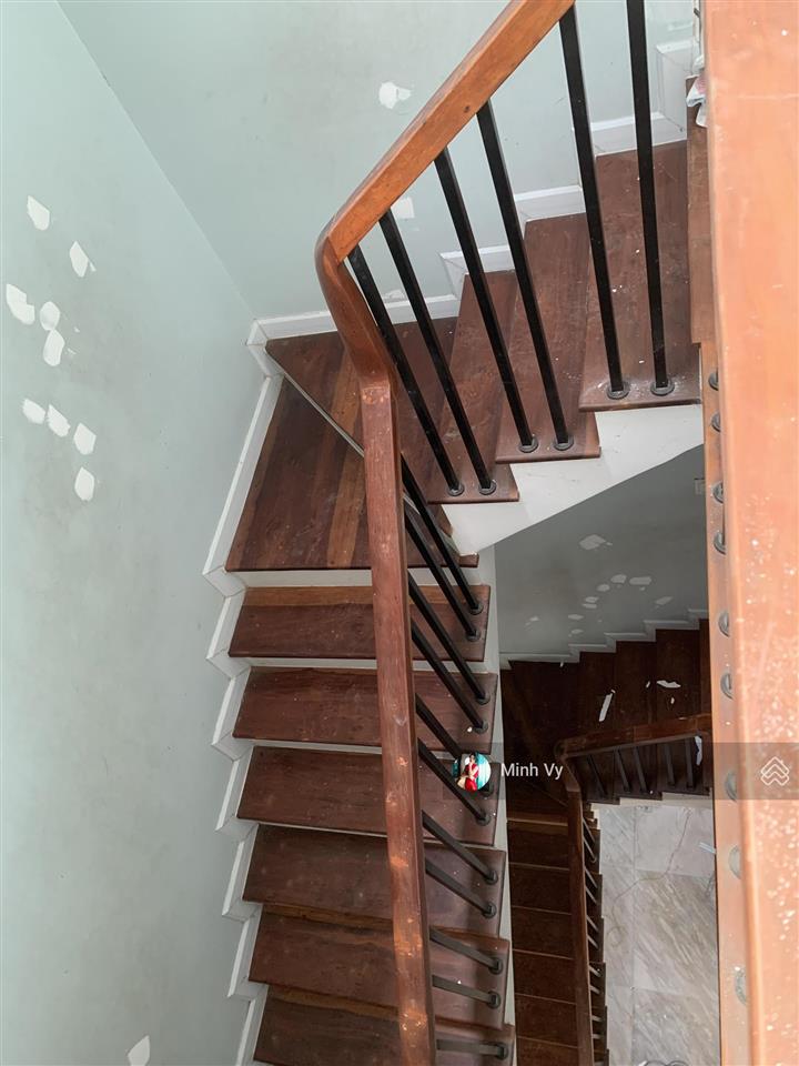 Nhà mới tinh cách hồ chỉ 50m 100m2 lakeview city cho thuê chỉ 30tr/tháng