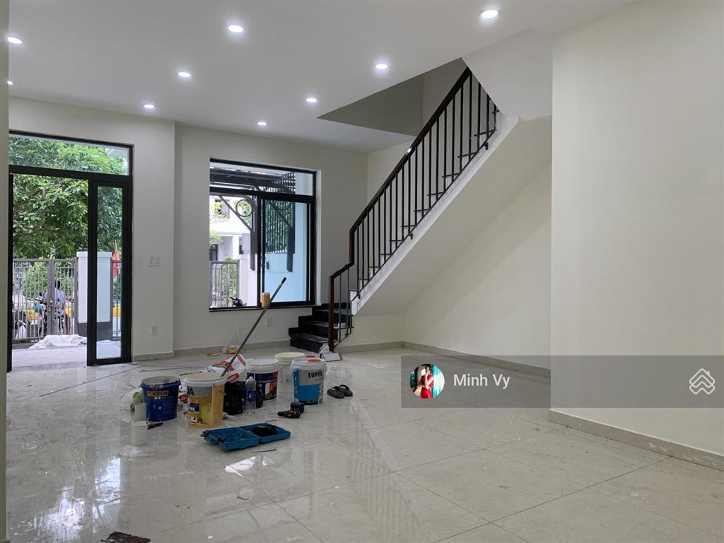 Giá không thể tốt hơn! 28tr/th nhà phố đường 25m mới tinh