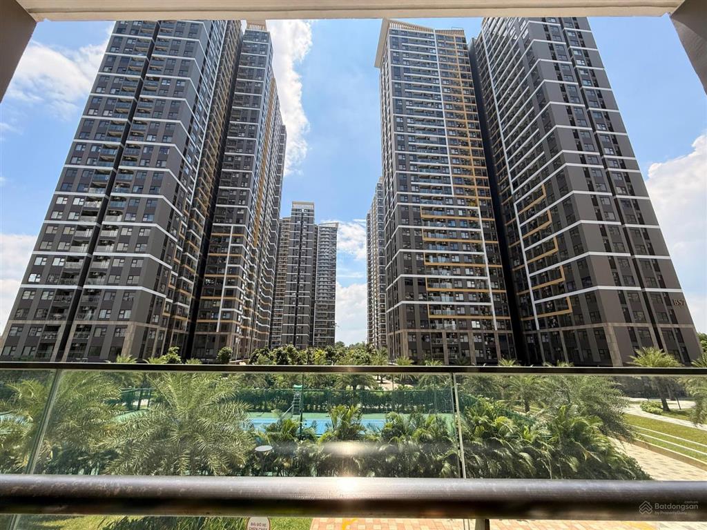 Bán 2pn 59m2 gh5 kế vincom hướng đông bắc cực mát giá 3ty199 bao hết thuế phí. rõ ràng không báo ảo