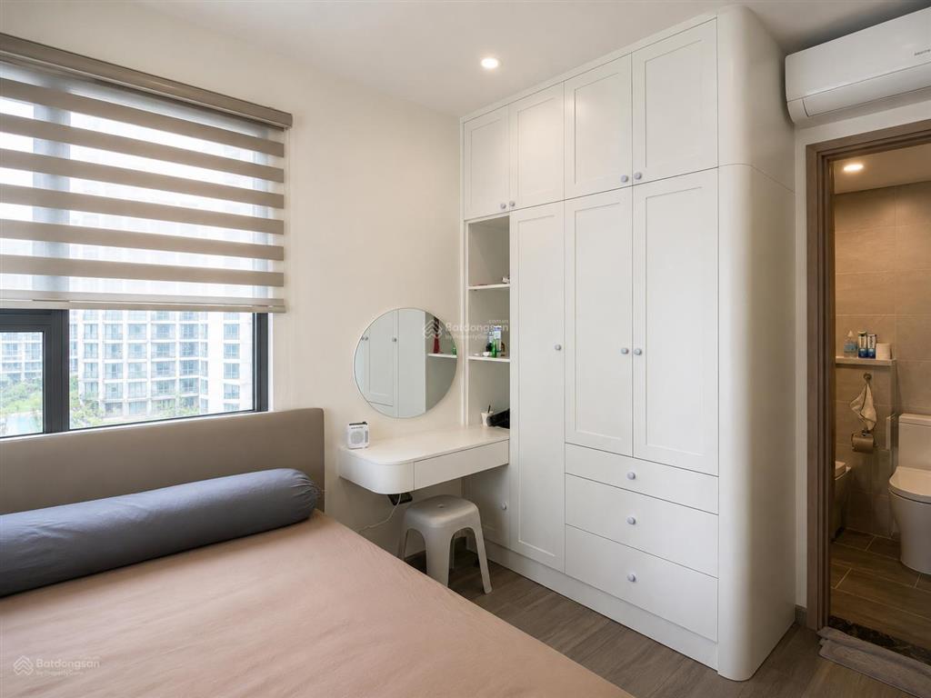 Bán 2pn 59m2 gh5 kế vincom hướng đông bắc cực mát giá 3ty199 bao hết thuế phí. rõ ràng không báo ảo