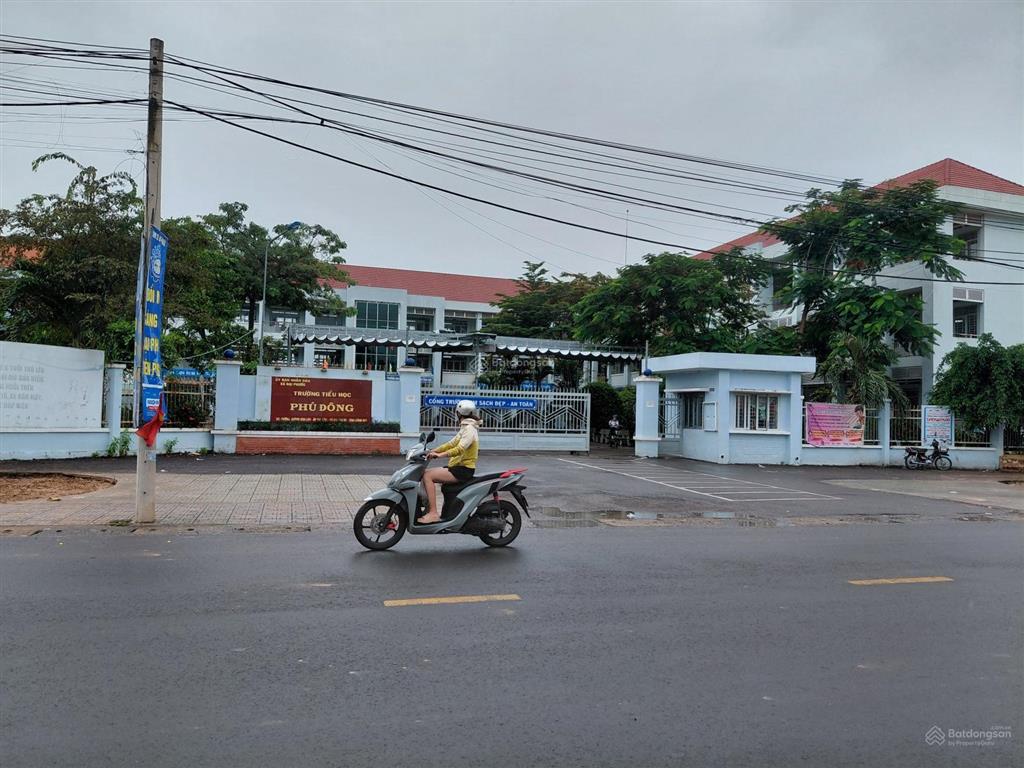 Đất mặt tiền đường trần văn trà lộ giới 20m hiện hữu, mặt tiền đất 19,9m