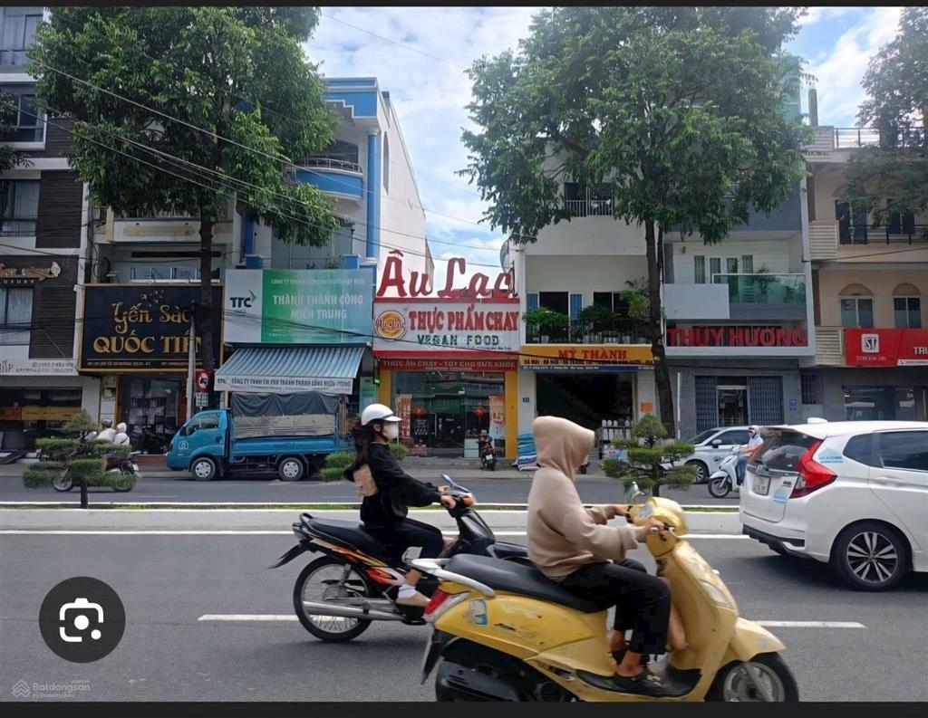 Nhà 2 tầng mặt tiền, nở hậu đường 23 tháng 10. giá thấp hơn định giá vietcombank