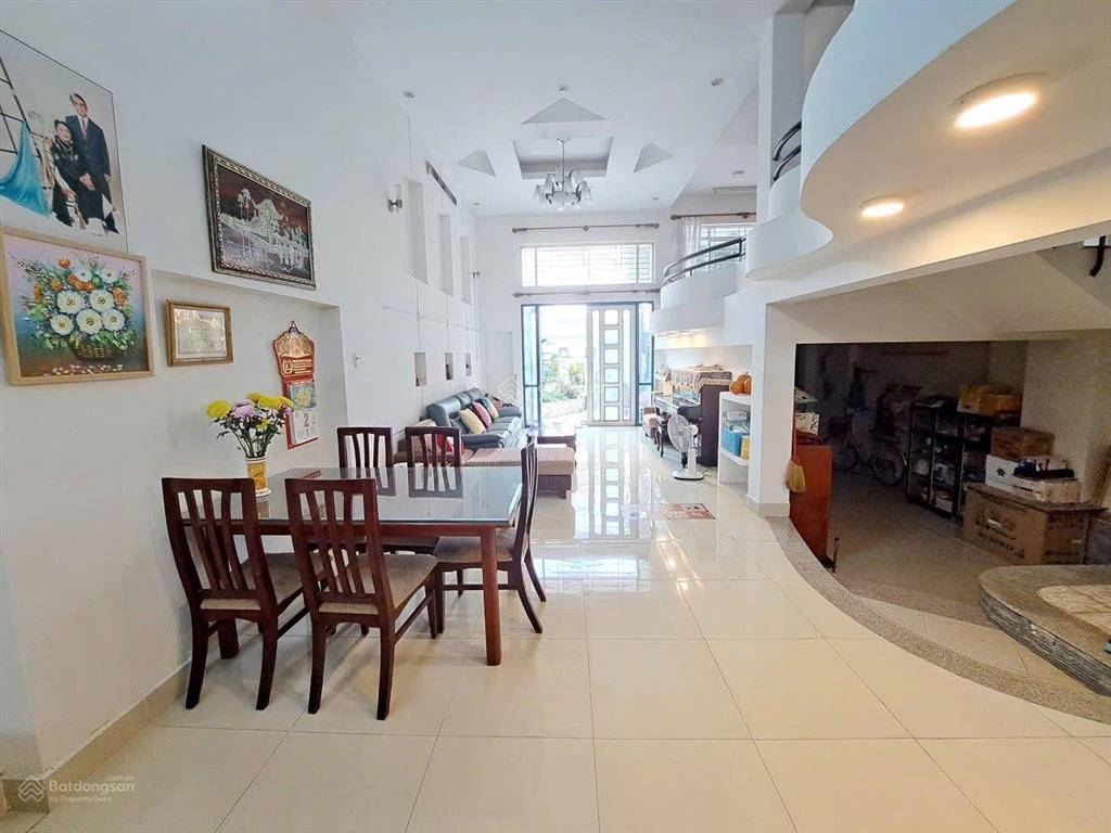 Cho thuê nhà khu cao cấp compound fideco thảo điền giáp sông sài gòn
