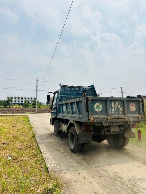 Hàng đẹp gần chùa long trường, xã tân kim, cần giuộc. giá 550tr / 80mv. đường 4m bê tông, sổ sẵn