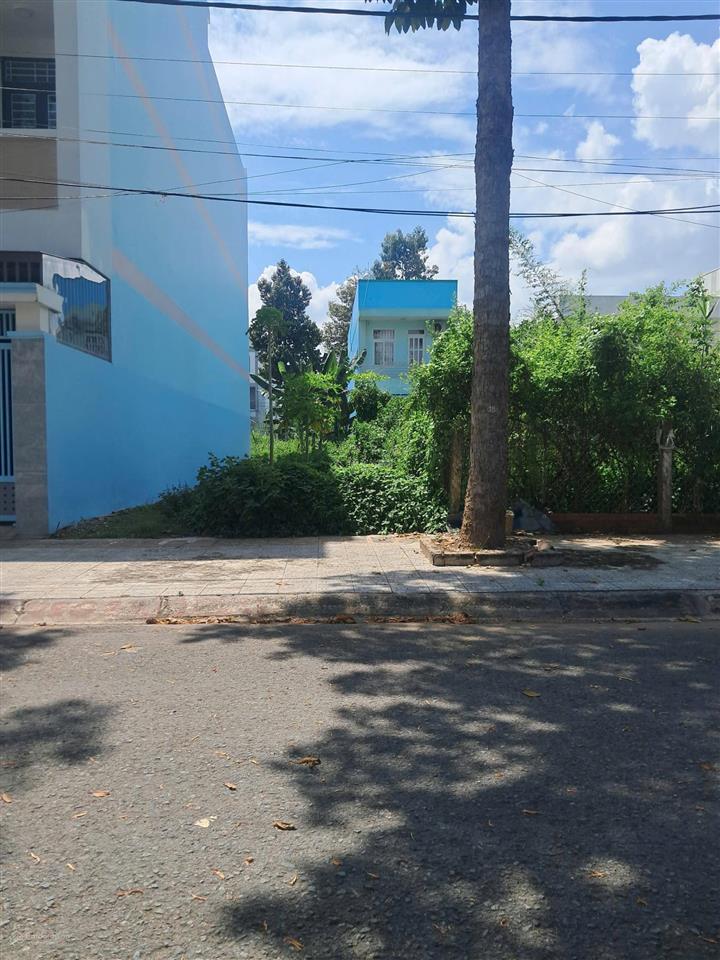 Đất chính chủ mặt tiền ngay đường lê thánh tôn, tt. thạnh hóa, giá 380 triệu/90m2 full thổ sổ riêng