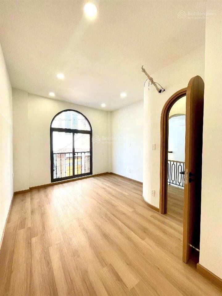 Giá giảm mạnh chỉ còn 7,8 tỷ, muốn bán nhanh nhà khánh hội q4
