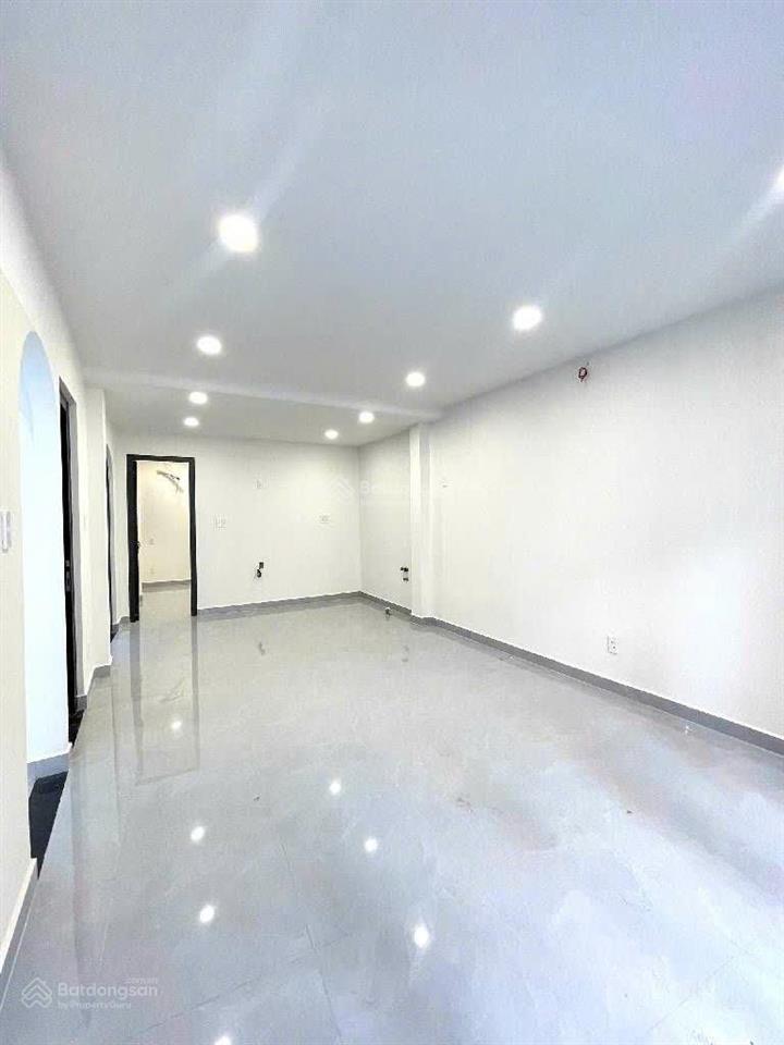 Giá giảm mạnh chỉ còn 7,8 tỷ, muốn bán nhanh nhà khánh hội q4
