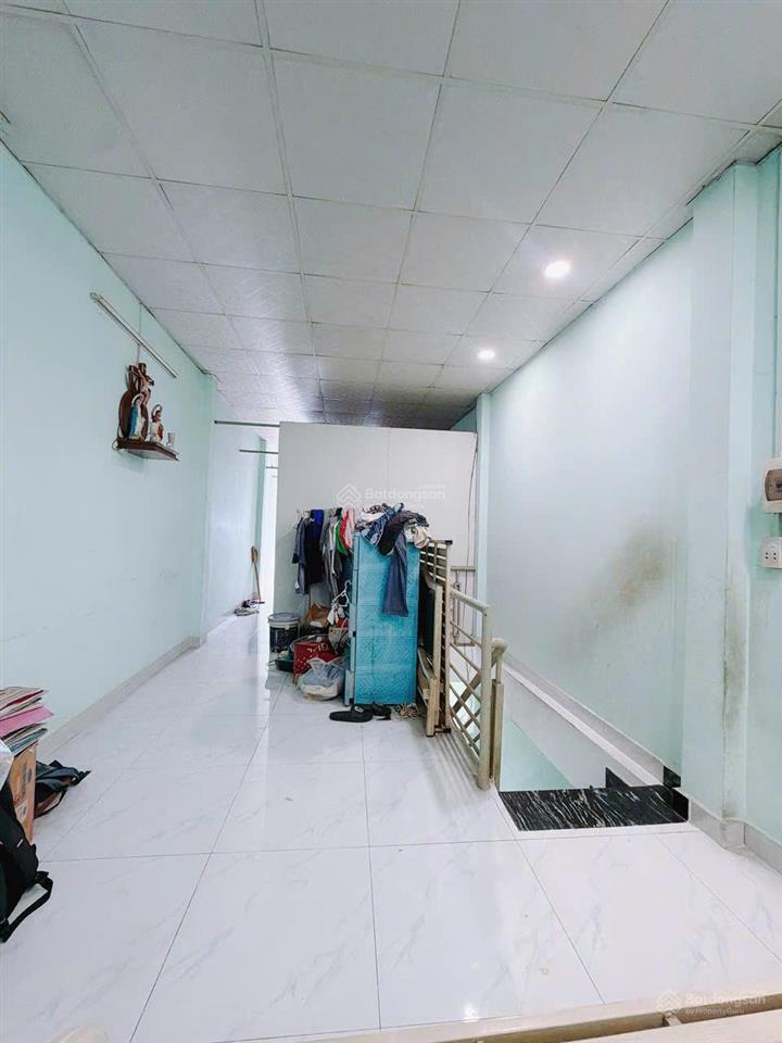 Gà đẻ trứng vàng sinh lời hàng tháng