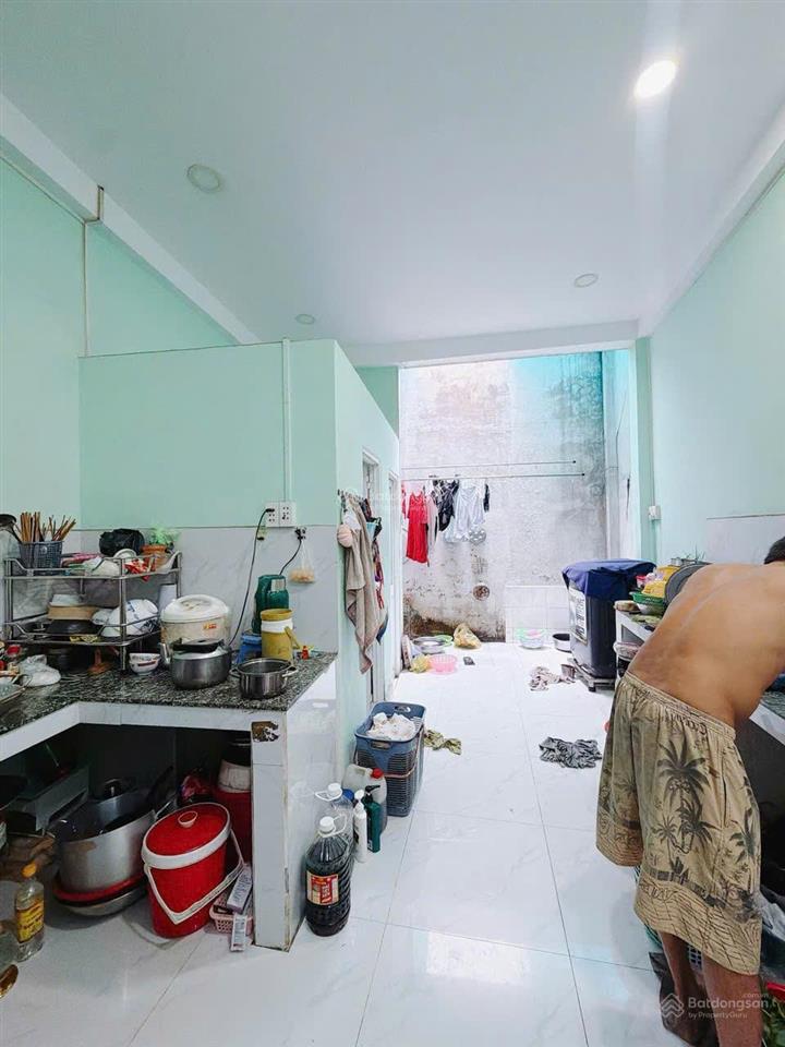 Gà đẻ trứng vàng sinh lời hàng tháng