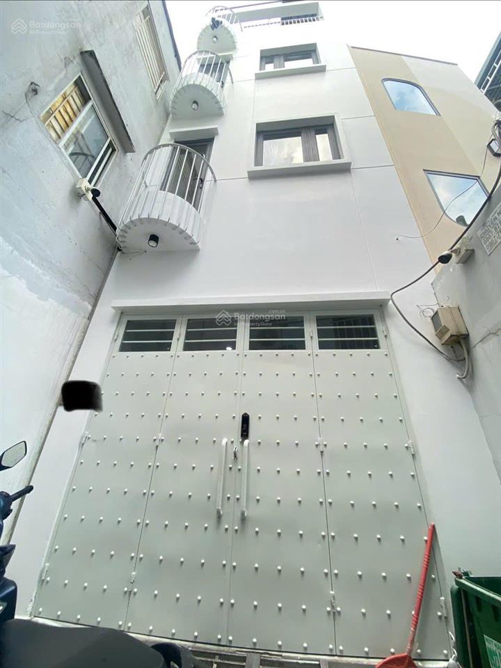 Cho thuê phòng q4 giá 4 triệu  có nấu ăn