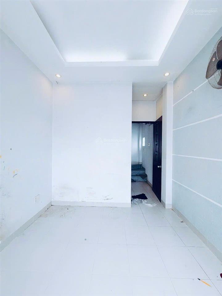 Giá tốt hiện tại trục đường tôn đản chỉ 3ty5